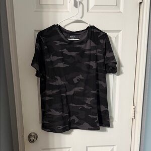 Athleta Black & Charcoal Camo Short Sleeve Tee - 2X